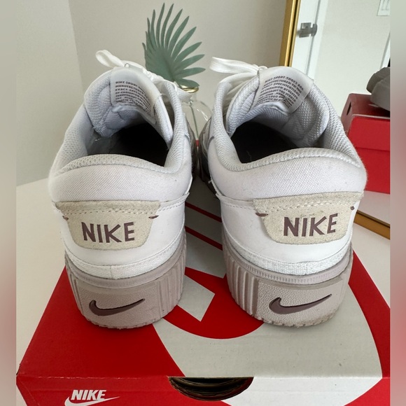 Nike Court Legacy Lift Low Platform Women's Sneakers Shoes Size 9 - Picture 6 of 6